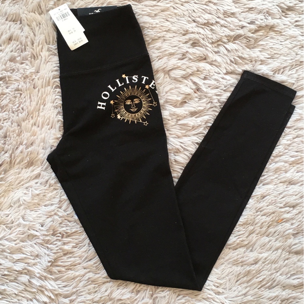 NWT💫 Hollister Women’s Black Leggings